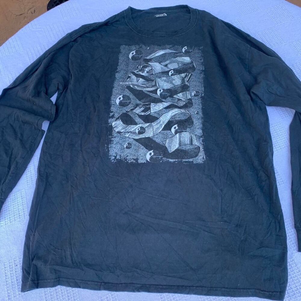 Star-wars Women's Black and Grey Shirt